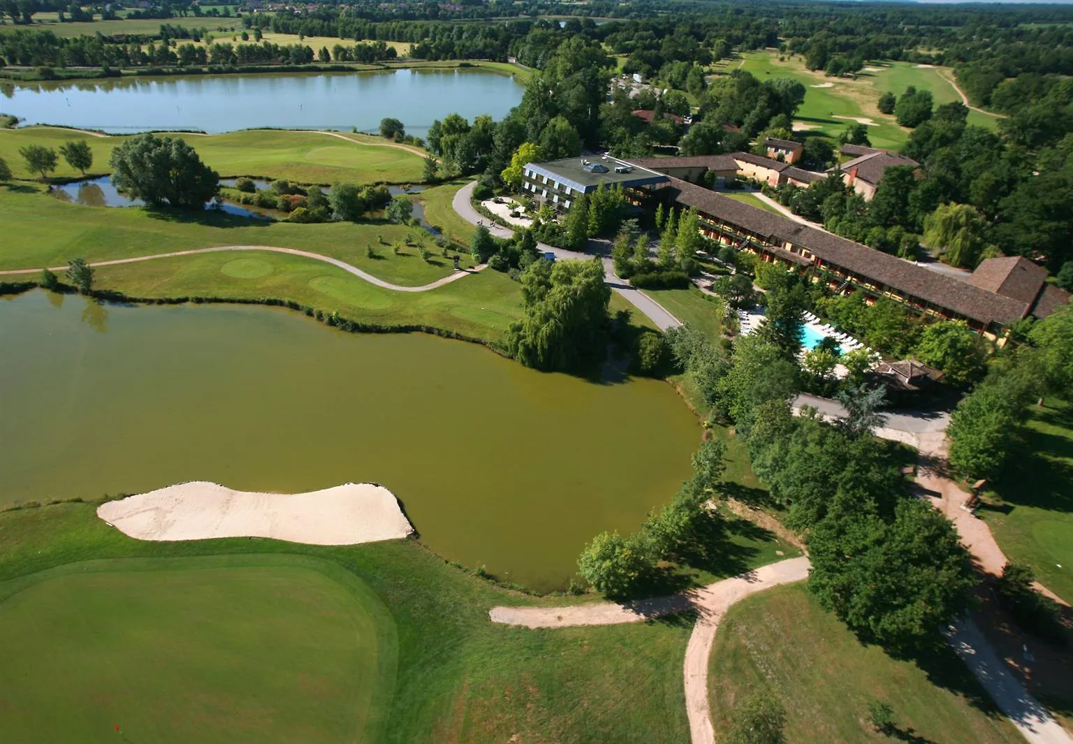 **** Hotel Domaine Du Gouverneur, Hotel, Restaurant & Golf Monthieux Frankrig