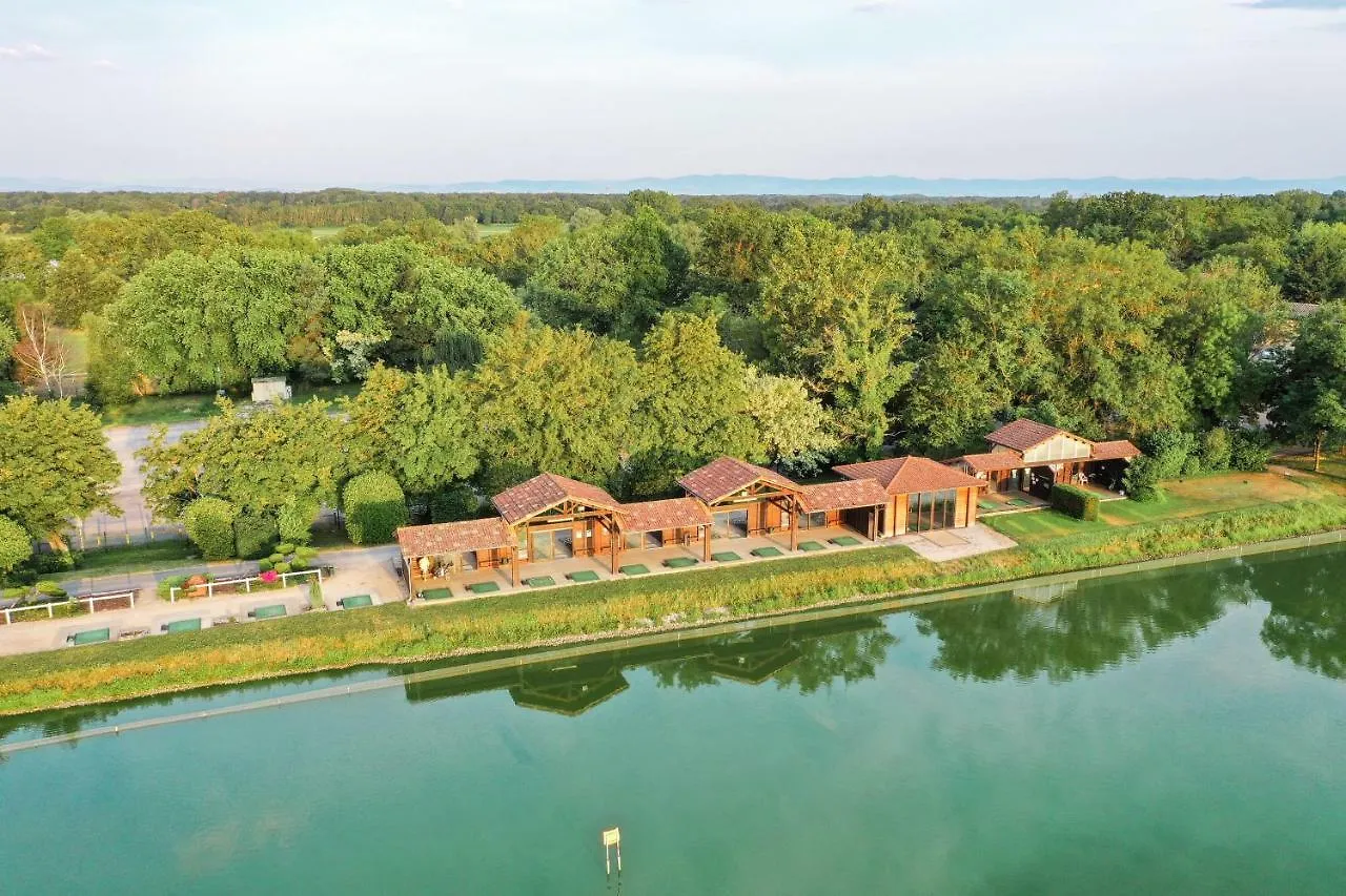 **** Szálloda Domaine Du Gouverneur, Hotel, Restaurant & Golf Monthieux Franciaország