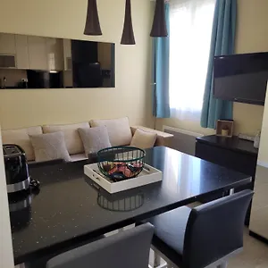 Avec Terrasse - M4 Lucie Aubrac Appartement