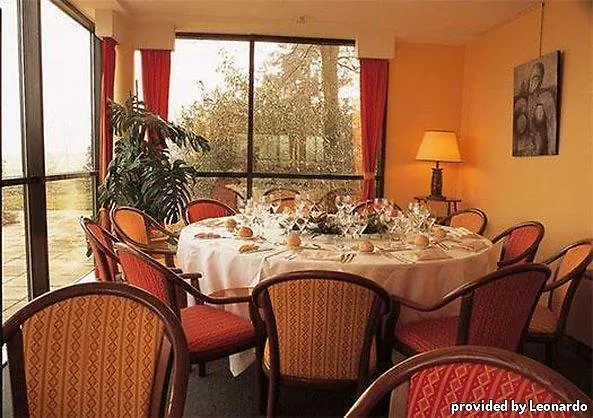 Hotel Domaine Du Gouverneur, Hotel, Restaurant & Golf Monthieux