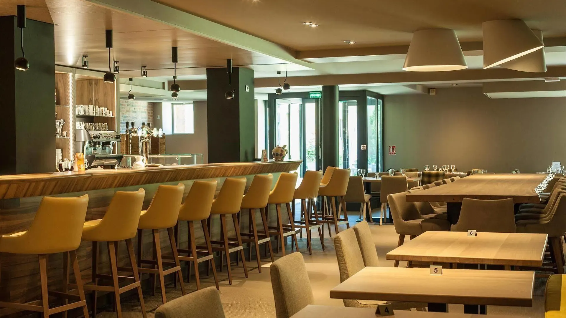 Hotel Domaine Du Gouverneur, Hotel, Restaurant & Golf Monthieux